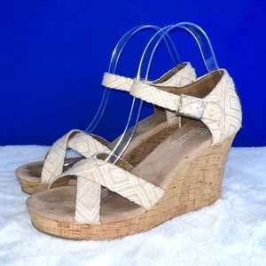 👡|•TOM’S•|  Sienna Woven Diamond Print Cork Wedge Open Toe Sandals 👡